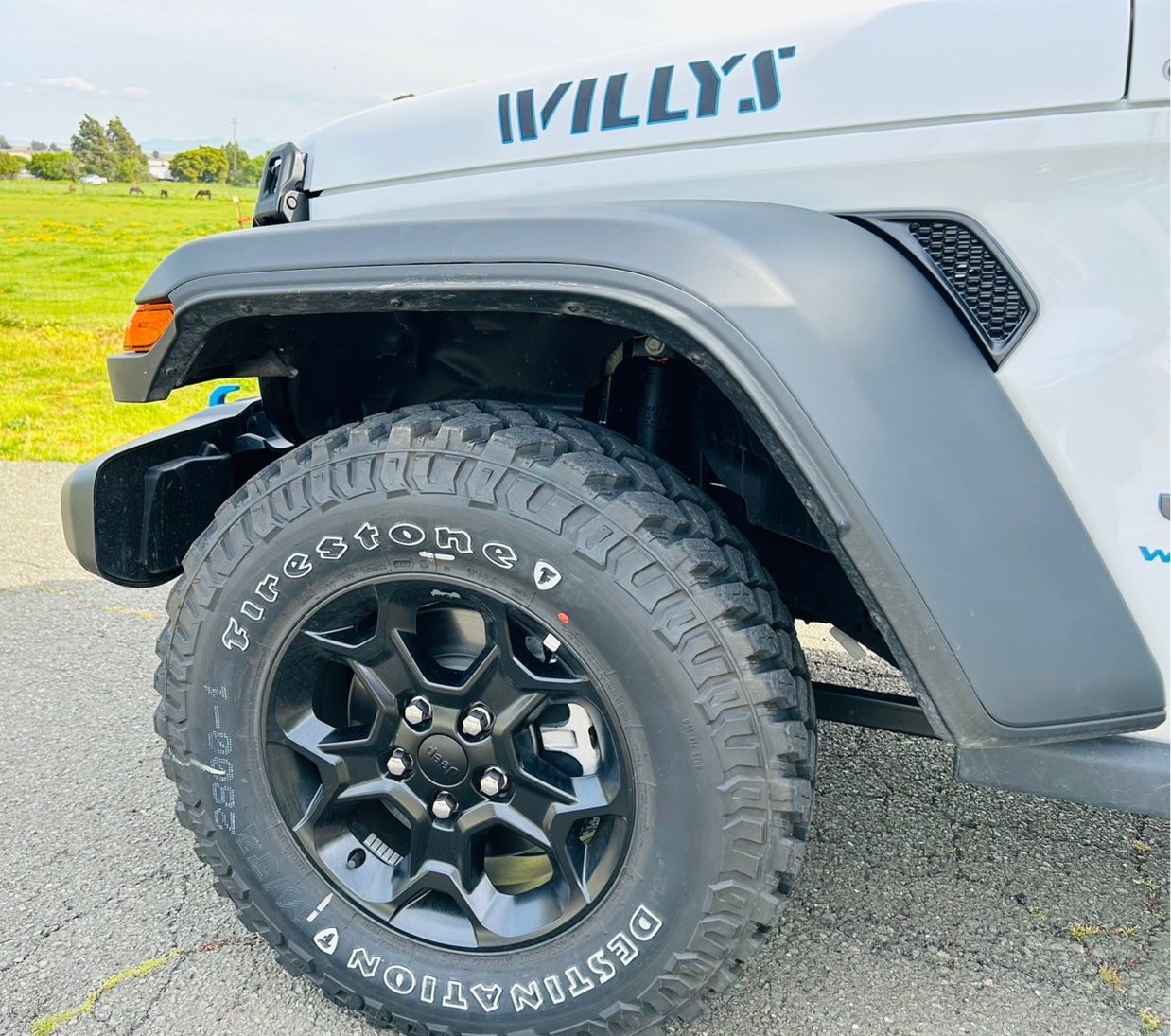 Jeep Wrangler Willys 2023 #312 白