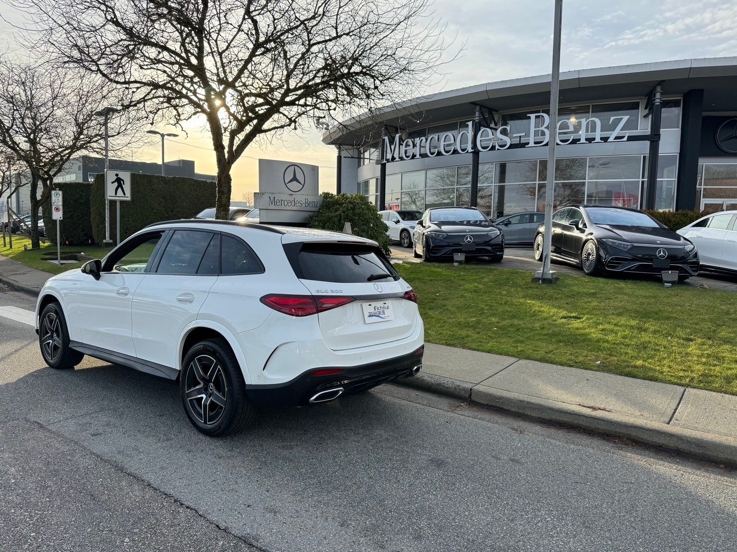 2023全新大改款 All new GLC300 AWD P20.AMG.全景天窗夜色套件…..