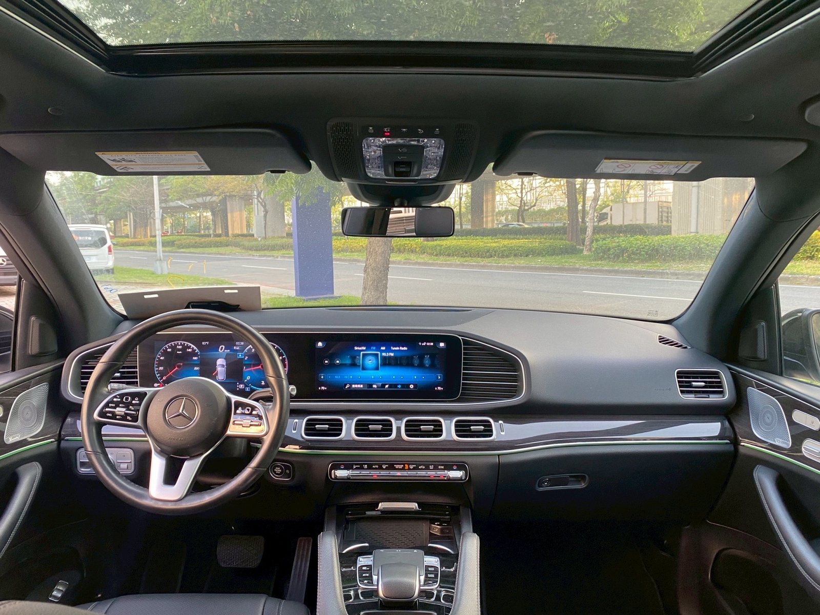 美國賓士原廠車輛 GLE350 #209900 只想要有大空間跟紮實底盤 外觀AMG 非這部莫屬 經濟實惠