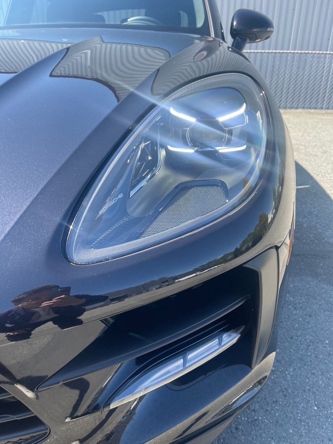 保時捷原廠認證車CPO #B14239   機會難得 超低里程9K     Macan 黑色金屬漆 原廠跟車系統ACC.Bose.360.14向座椅Turbo 鋁圈…..