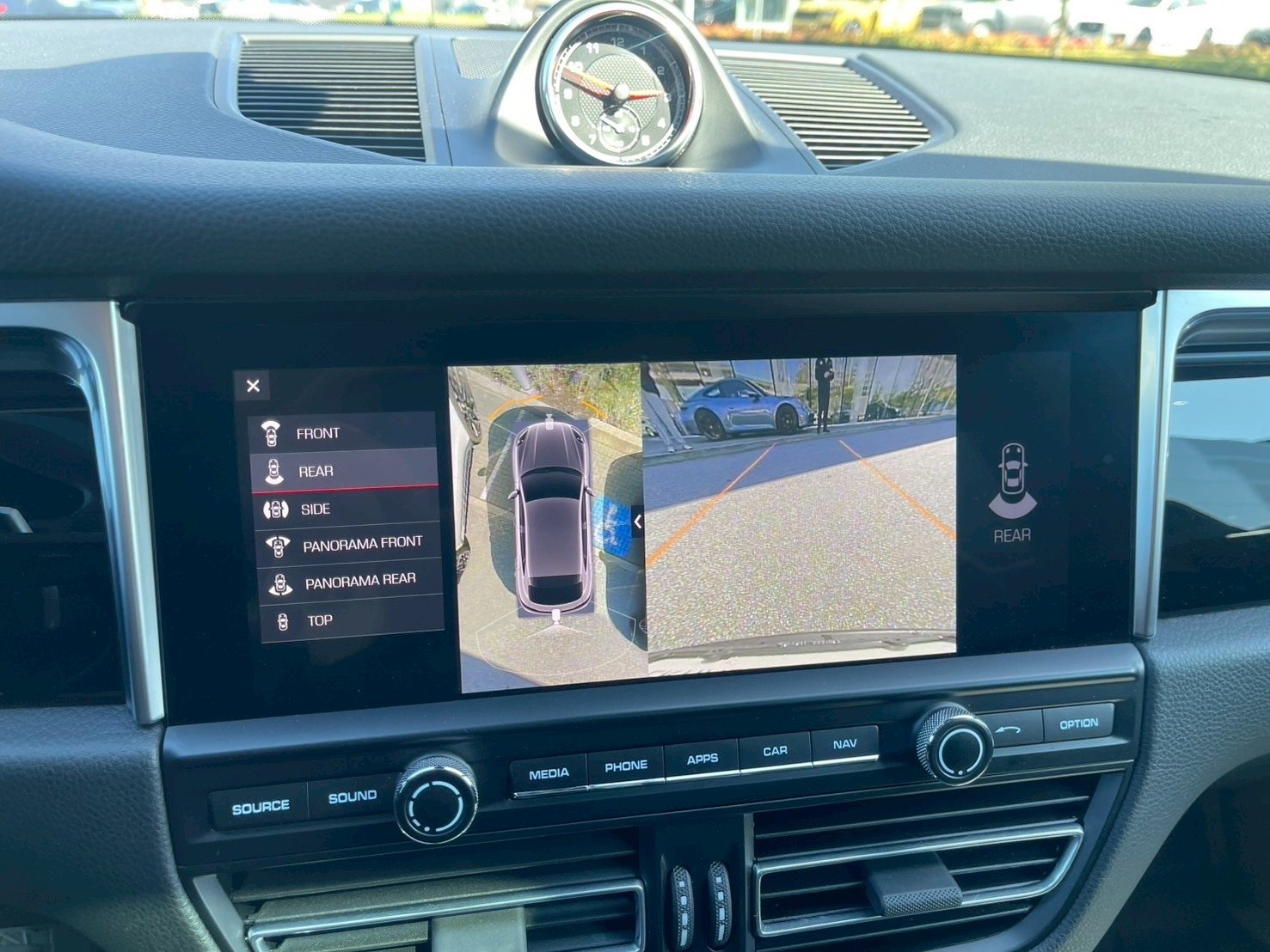 保時捷原廠認證車CPO #B14239   機會難得 超低里程9K     Macan 黑色金屬漆 原廠跟車系統ACC.Bose.360.14向座椅Turbo 鋁圈…..