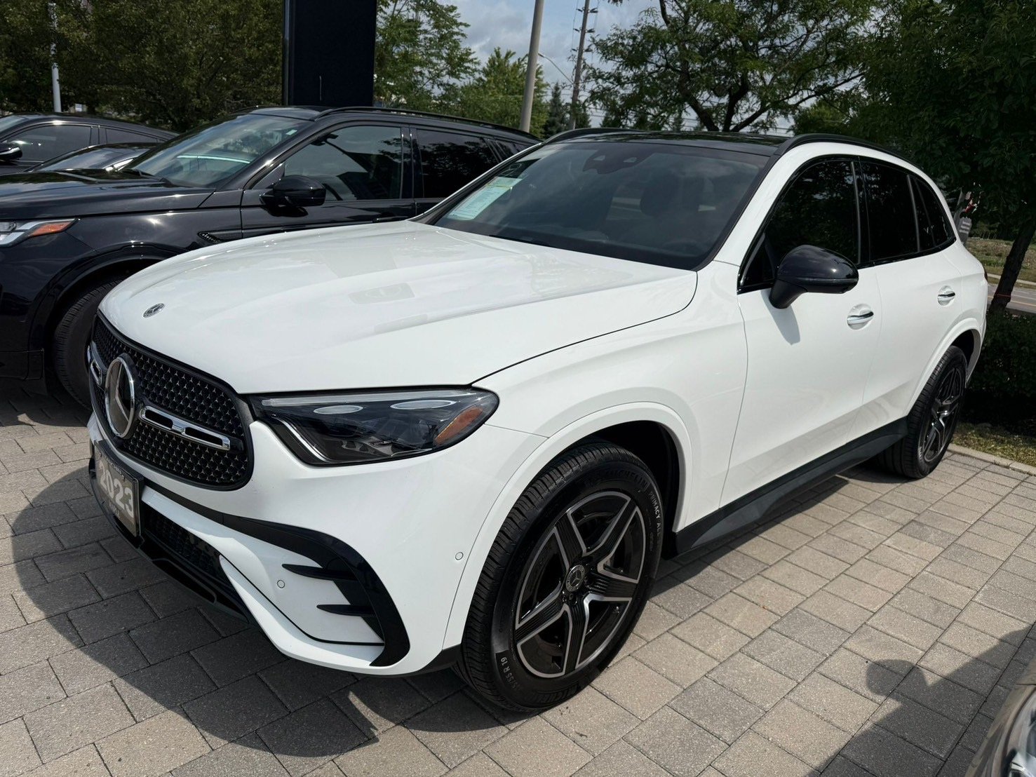 賓士原廠認證車CPO #034632 23/4 國外使用一年多，我們少花100多萬 P20.AMG.抬頭顯示器.多光速……