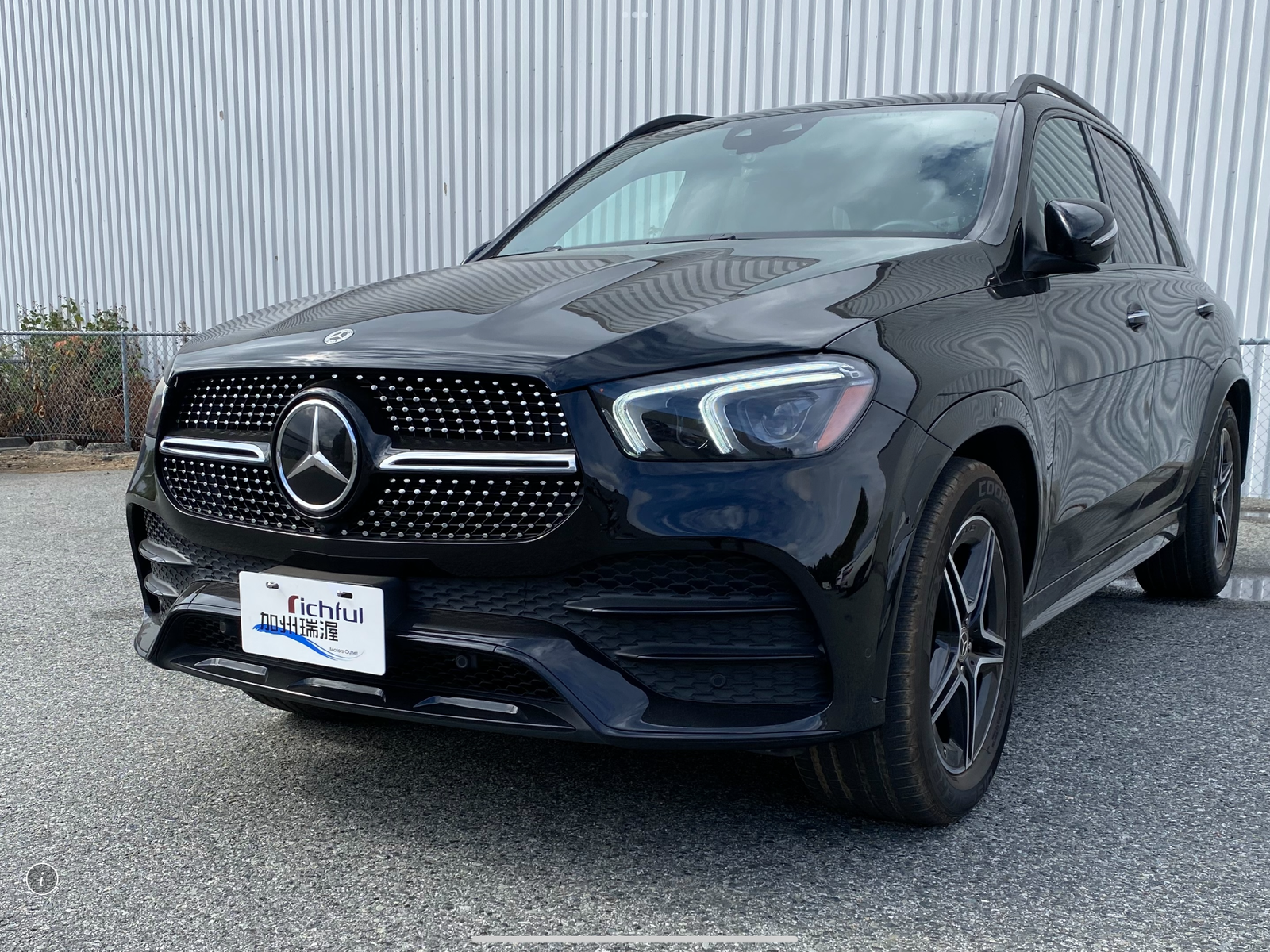 賓士原廠認證車CPO #823021 GLE350 AWD 黑銀粉 22/8 .原廠P20全套.AMG .360.真皮座椅.夜色.20” AMG