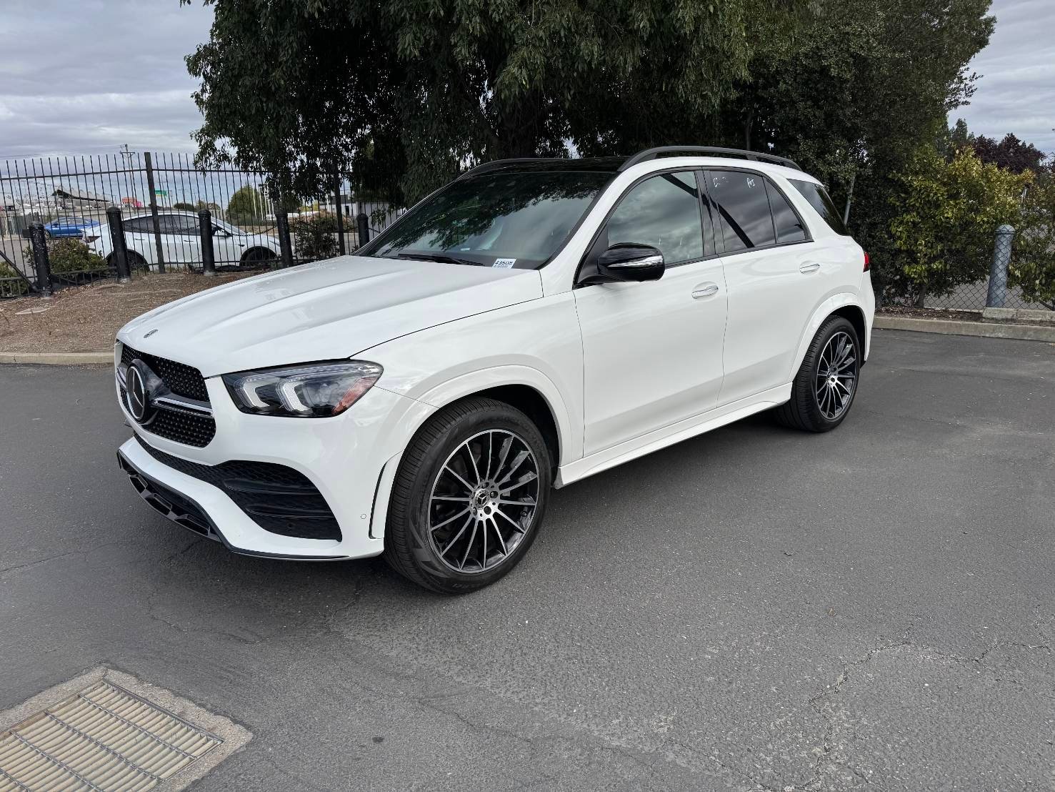 美國賓士原廠認證車 CPO #789232 GLE350 AWD W/b 22 七人座. 原廠P20全套系統.AMG.通風椅.夜色.21”….…睽違半年多 機會難得