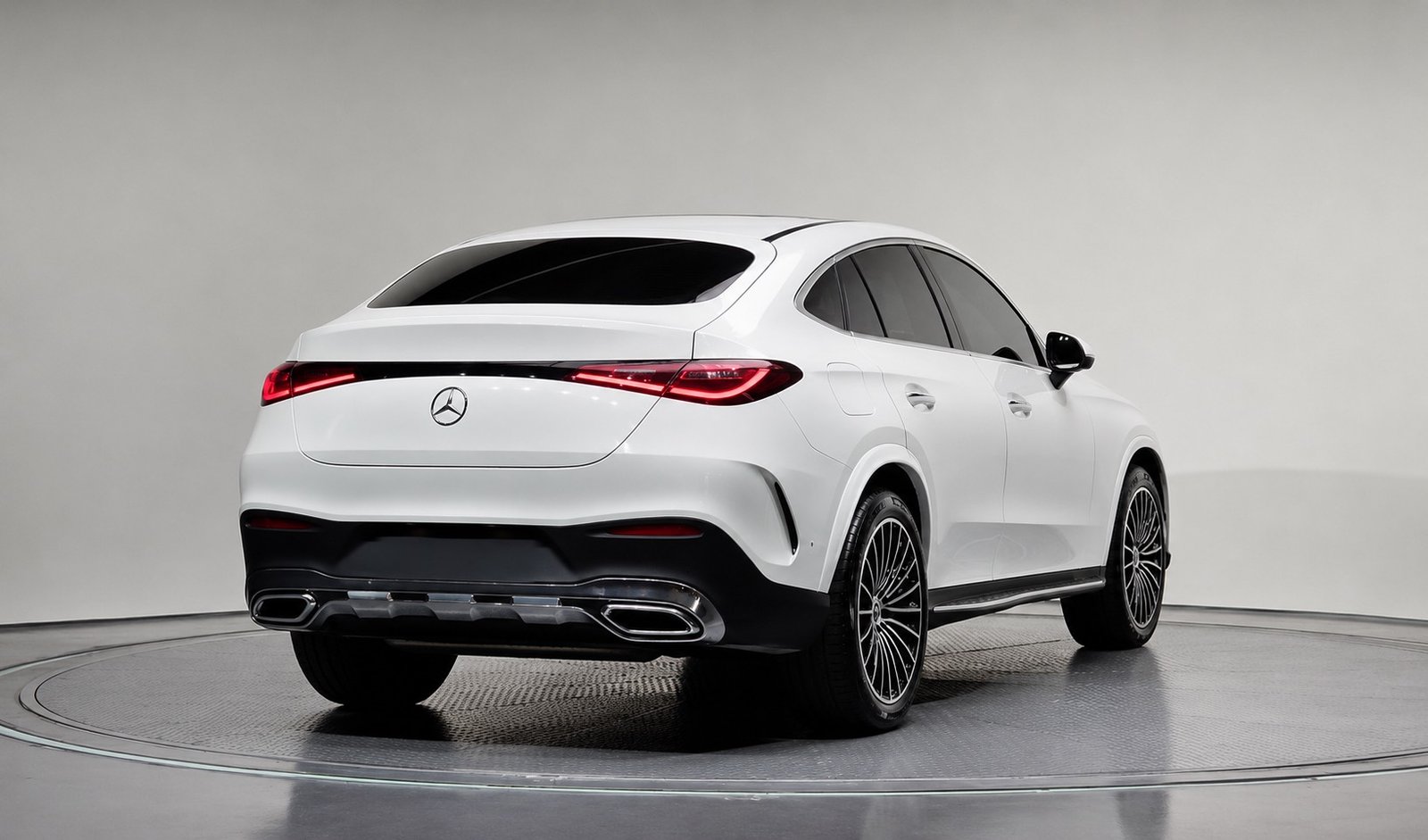 最受歡迎 GLC Coupe 酷背#213360 24/3 稀有入庫 現車 20” AMG 圈.P20.AMG.多光速.通風.抬頭.全景.…..