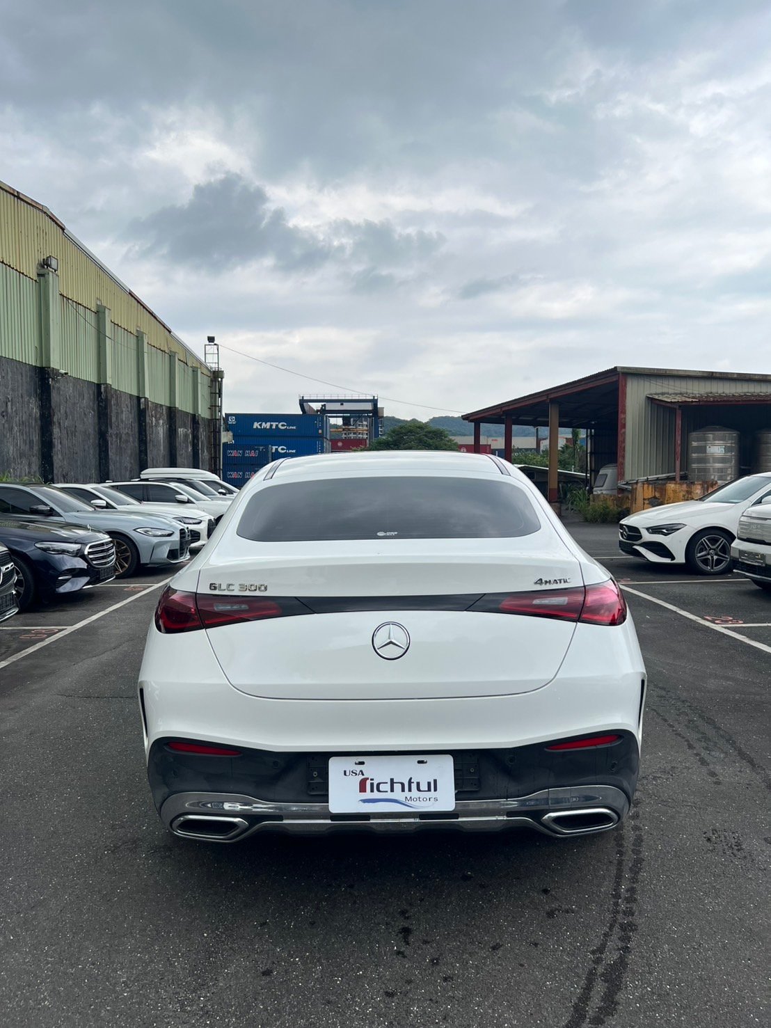 最受歡迎 GLC Coupe 酷背#213360 24/3 稀有入庫 現車 20” AMG 圈.P20.AMG.多光速.通風.抬頭.全景.…..