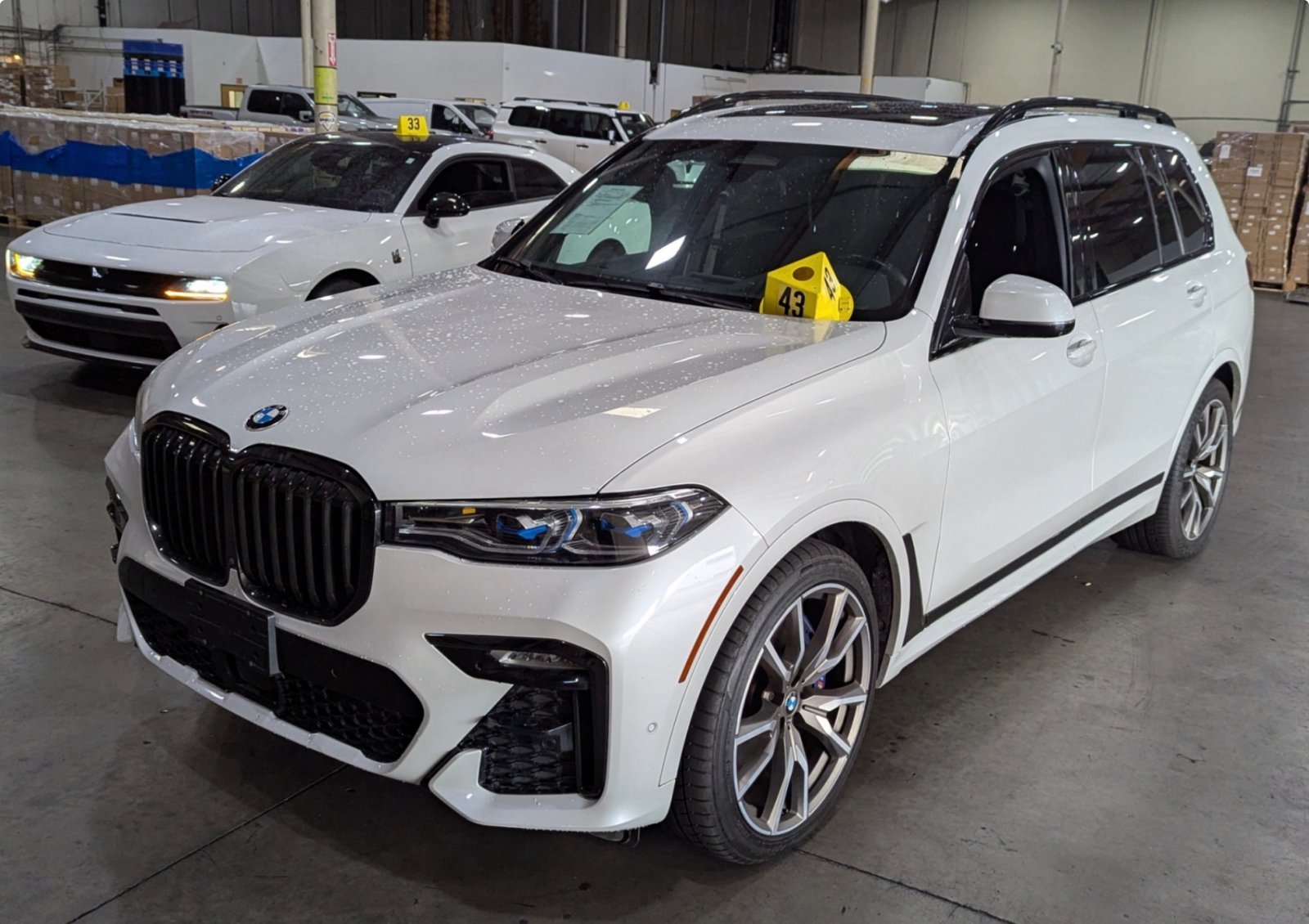 陸地上的旗艦車 2021 BMW X7 M