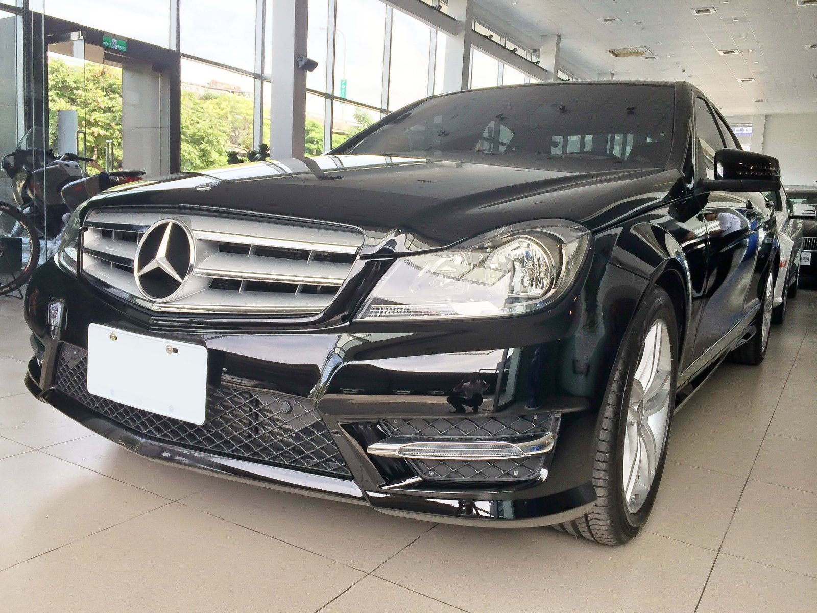 新舊世代的傳承 W204 C250